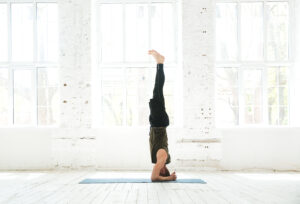 Fit werden mit diesen 3 Übungen: Laufen, Yoga…